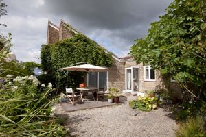 Annexe Garden- click for photo gallery